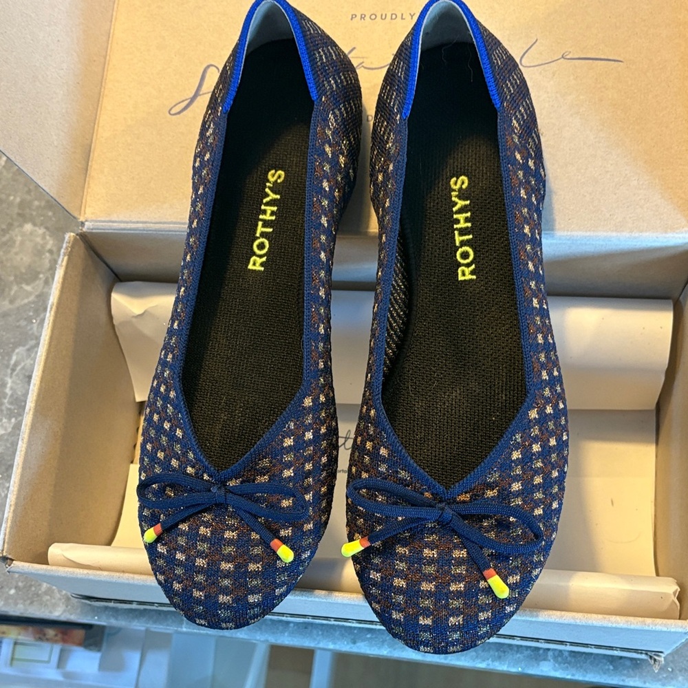 Rothy's Navy and gold Patterned Flats